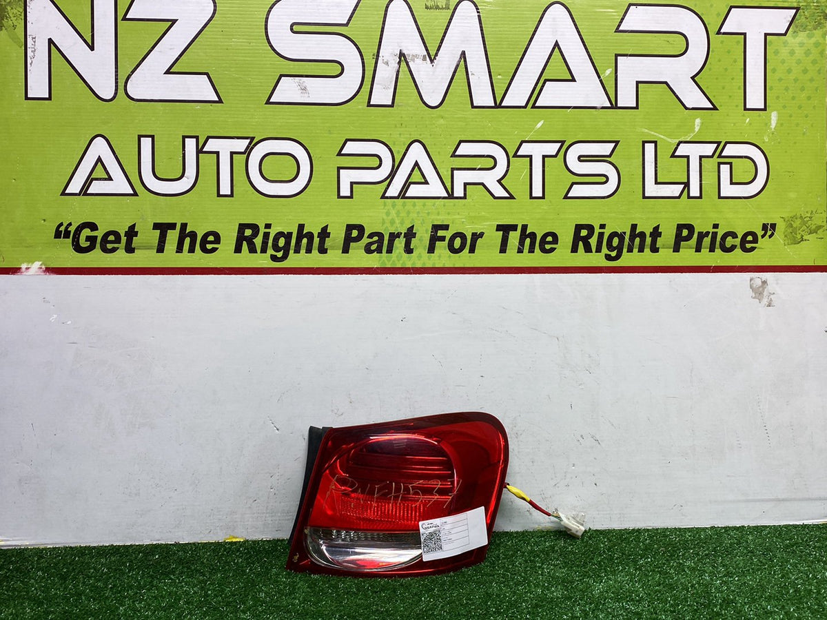 2006 Lexus GS450h - Right Taillight PN: KOITO 30-325
