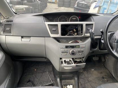 2007 Toyota Voxy AZR60- Dismantling For Parts