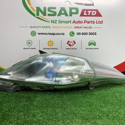 2011 Nissan Leaf - Right Headlight PN: Auto Adjust/ Hid Type/ ICHIKOH 1847