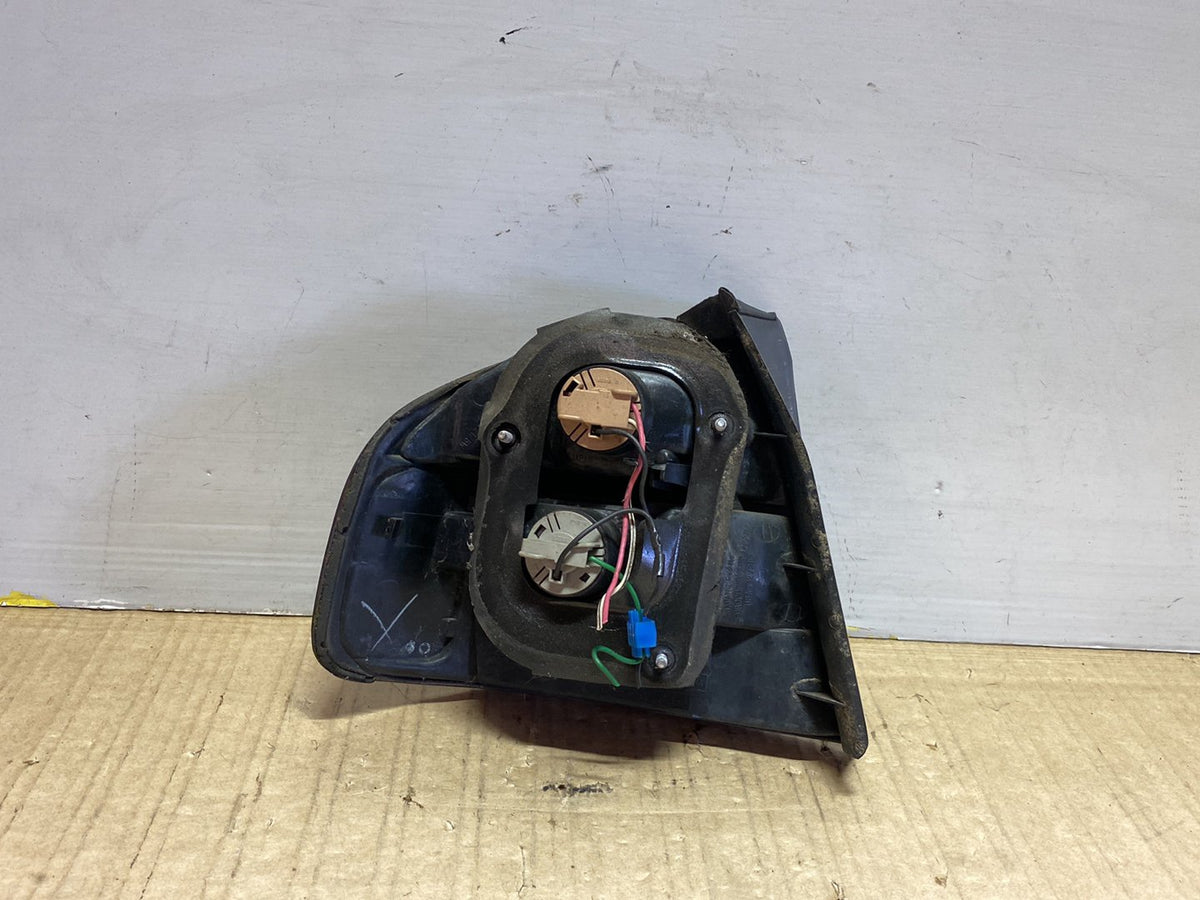 1999 Subaru Legacy BE5 - Right Taillight PN: 2SD 935 709