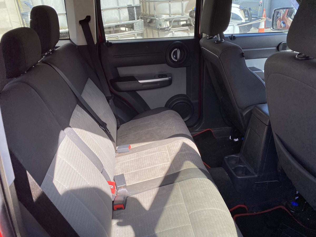 2007 Dodge Nitro SXT- Dismantling For Parts