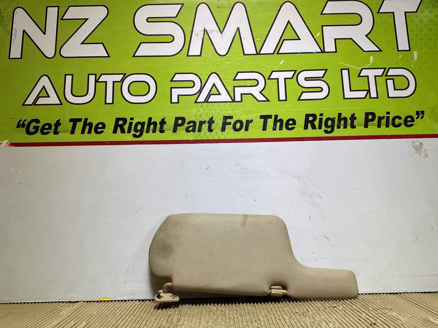 2004 Nissan Bluebird- Right Sun Visor PN: see photos