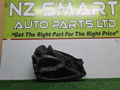 2006 Hyundai Tucson - Left Headlight PN: 92101-2EXXX