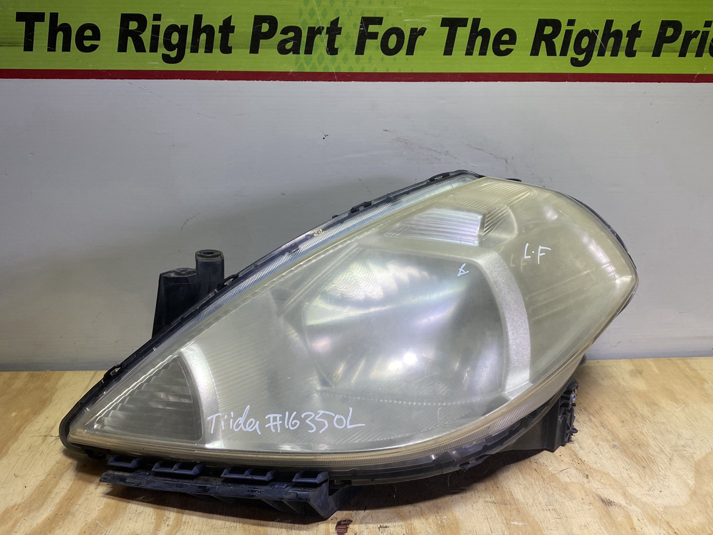 2007 Nissan Tiida C11 - Left Headlight PN: P4278