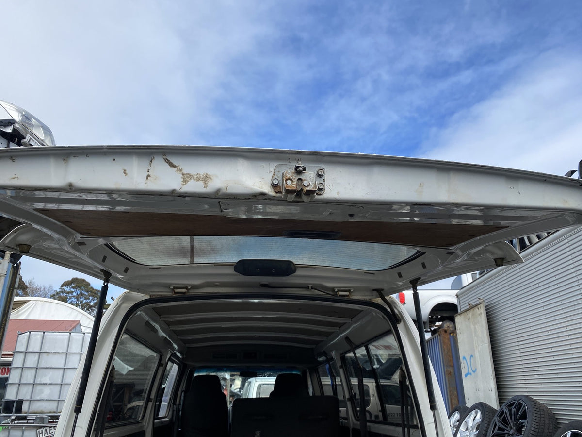 2011 Nissan Caravan SGE25 Dismantling For Parts