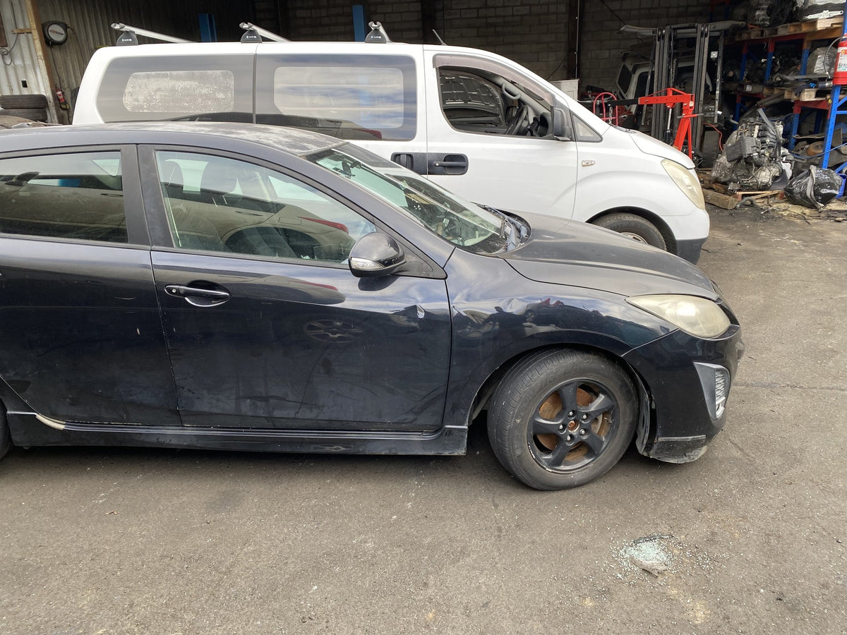 2010 Mazda Axela BLEFW Dismantling for Parts