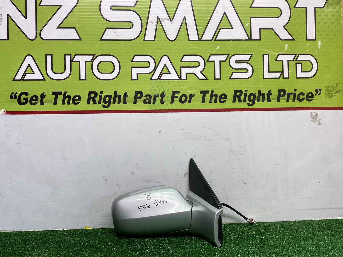 2006 Used Toyota Caldina - Right Door Mirror PN: 7 wires