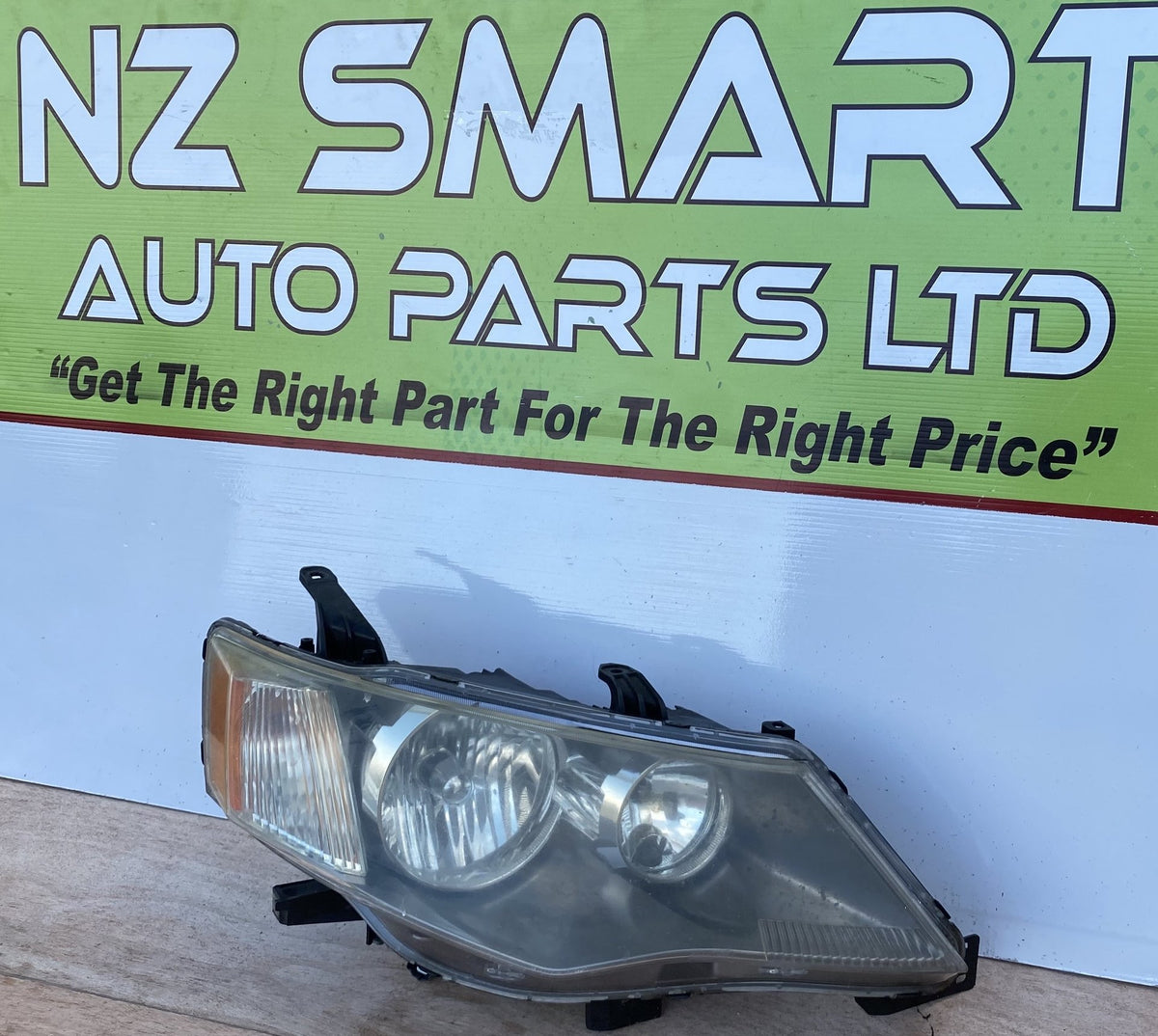 2007 Mitsubishi Outlander CW5W - Right Headlight