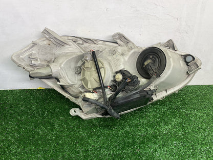 2002 Toyota Caldina - Left Headlight PN: 8118521110