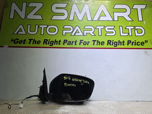 2016 Nissan Juke- Right Door Mirror PN: 2 plugs 15 wires