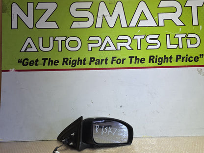 2007 Nissan Bluebird - Right Door Mirror PN: 5 wires