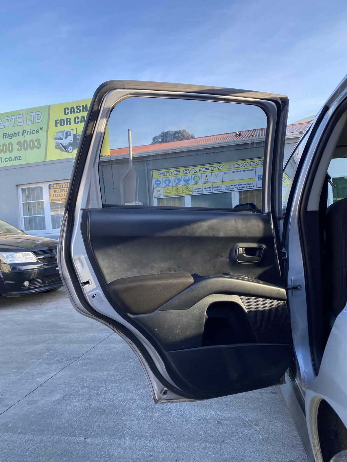 2010 Mitsubishi Outlander XLS Dismantling For Parts
