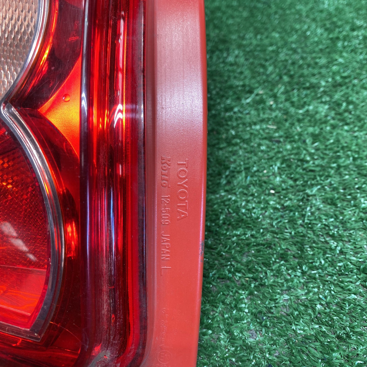 2007 Used Toyota Corolla - Left Taillight PN: KOITO 12-509