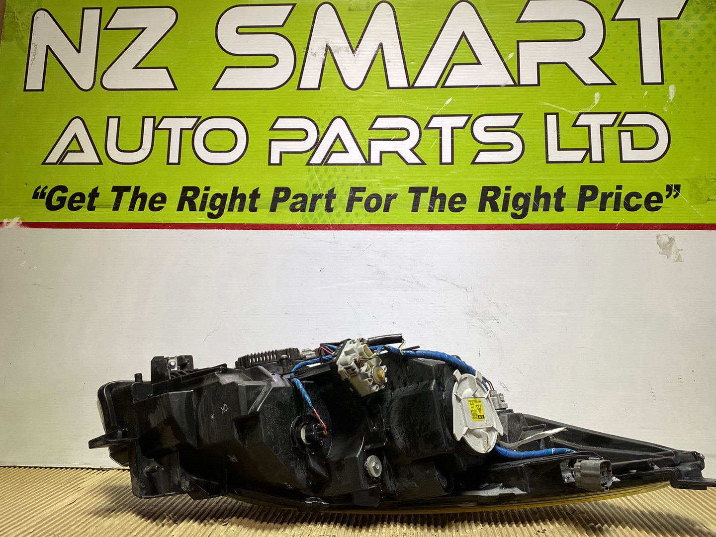 2010 Mazda Axela- Left Headlight PN: see photos