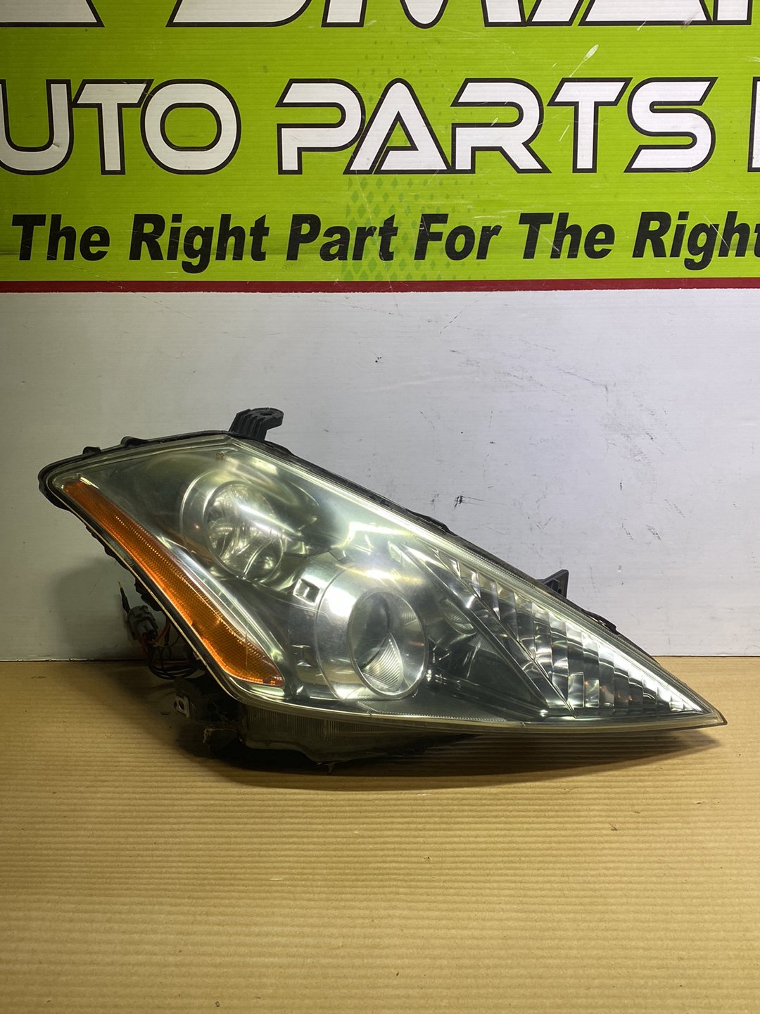 2007 Nissan Murano- Right Headlight PN: