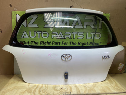 2004 Toyota Vitz SCP10 - Tailgate