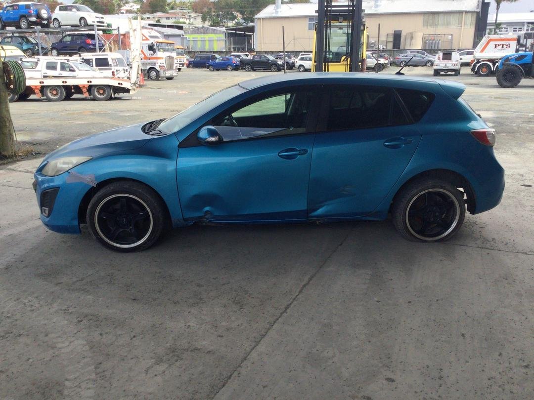 2010 Mazda Axela BLEFW  Dismantling For Parts