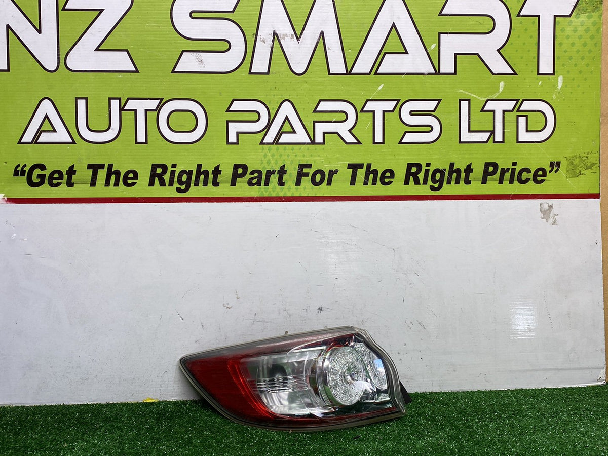 2010 Mazda Axela - Left Taillight PN: STANLEY P8240