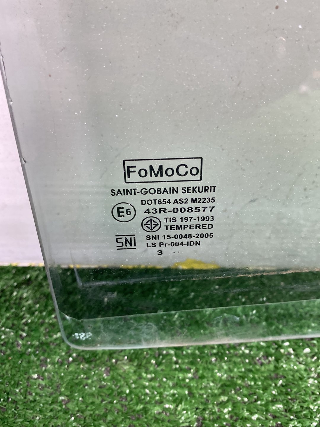 2013 Mazda BT-50 - Left Rear Door Glass PN: