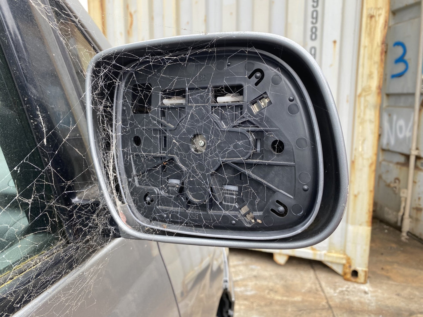 2005 Toyota Alphard ANH10 Dismantling For Parts