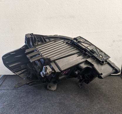 2008 Nissan Tiida - Right Headlight PN: F/Lift P7779 electric adjust