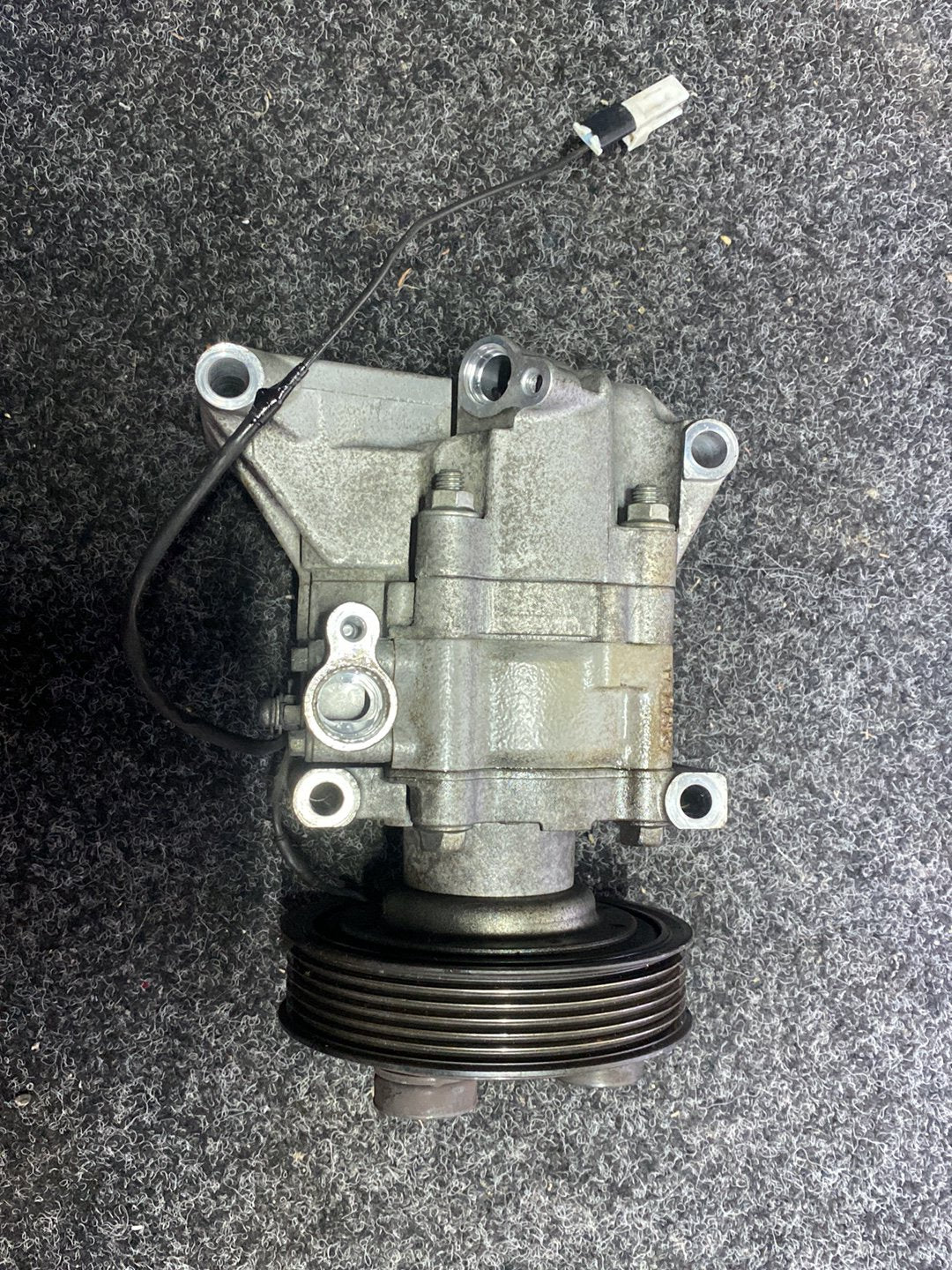 2009 Mazda Demio DE5FS - A/C Compressor