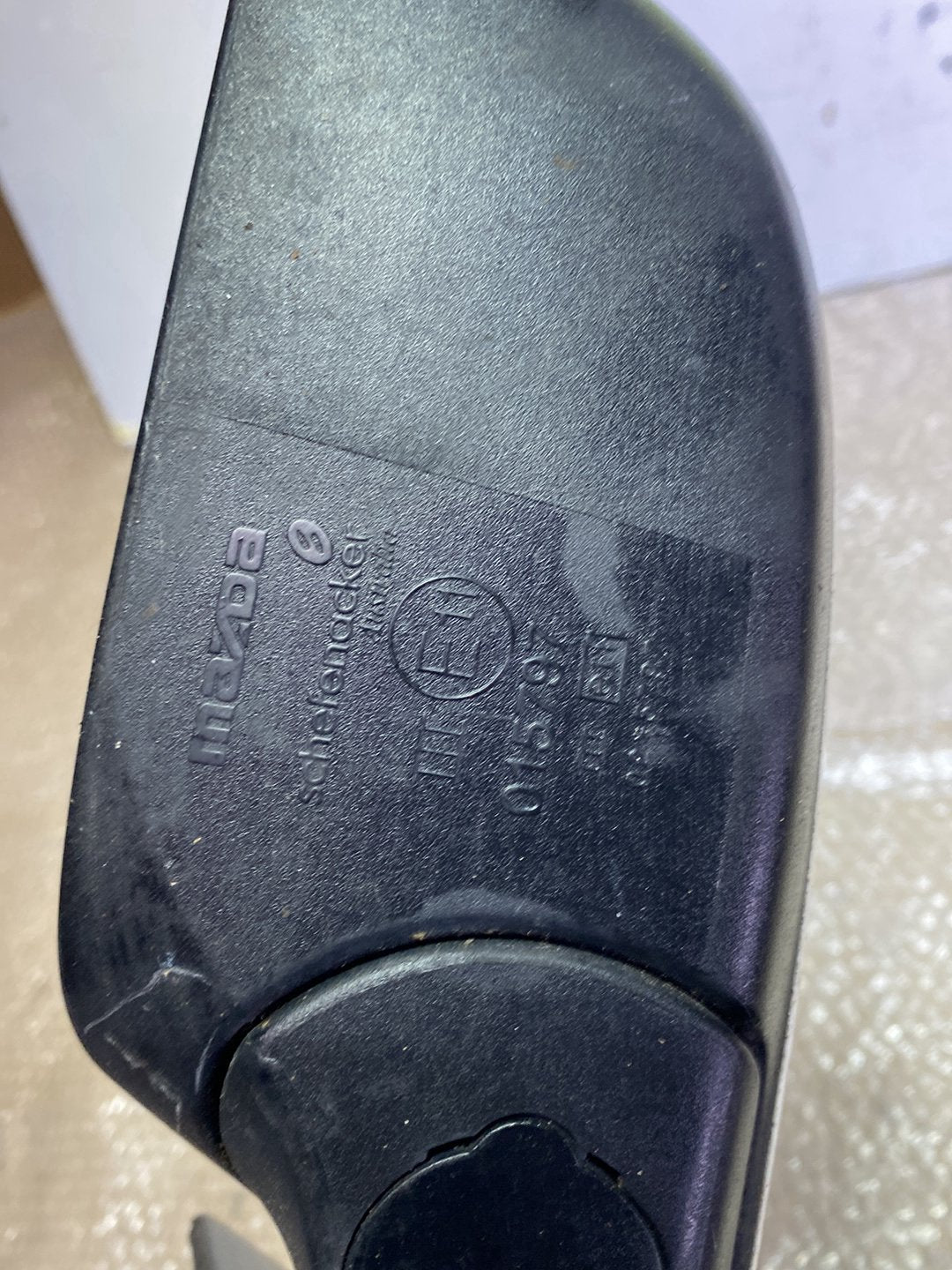 2005 Mazda Atenza- Right Door Mirror PN: 4 wires