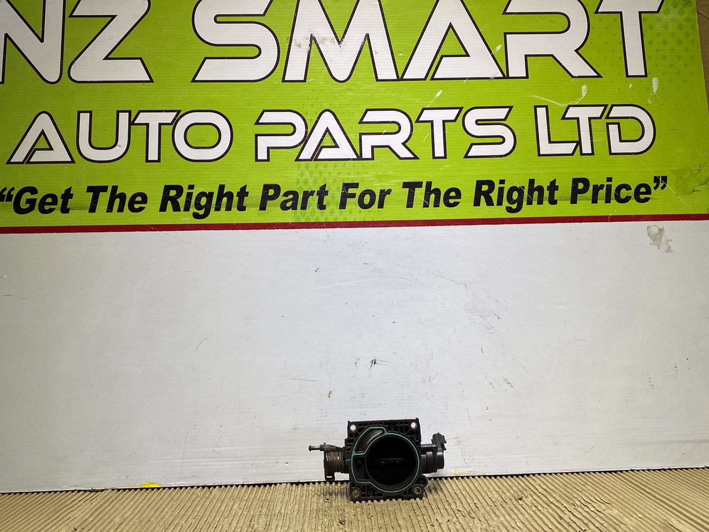 2004 Mazda MPV- Throttle Body PN: see photos
