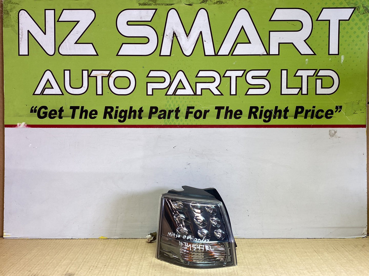 2006 Mitsubishi Outlander CW5W - Left Taillight PN: Koito 220-87813
