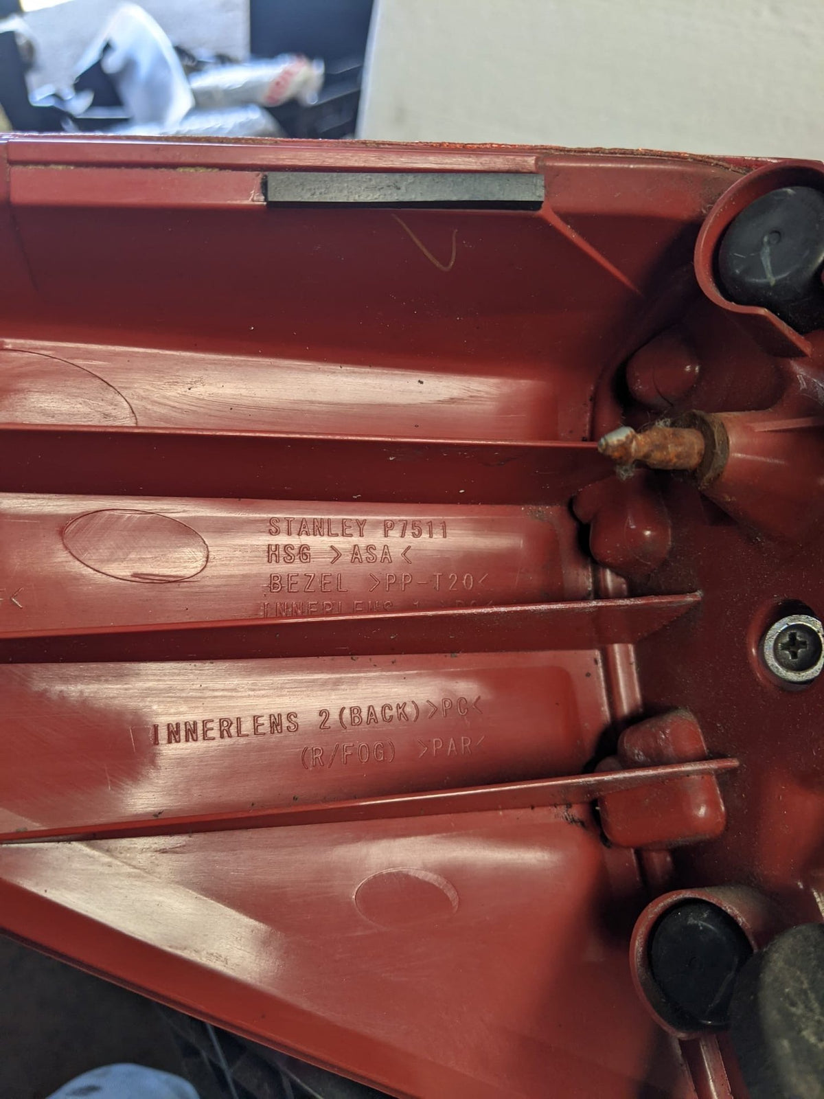 2008 Nissan Tiida - Right Taillight PN: P7511 F/Lift