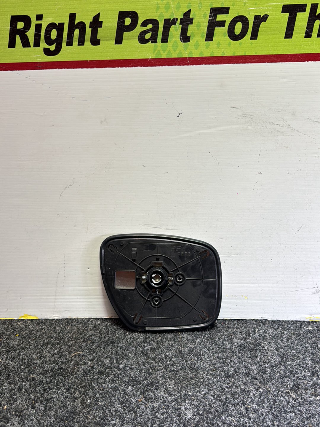 2007 Mazda MPV - Left Door Mirror Glass