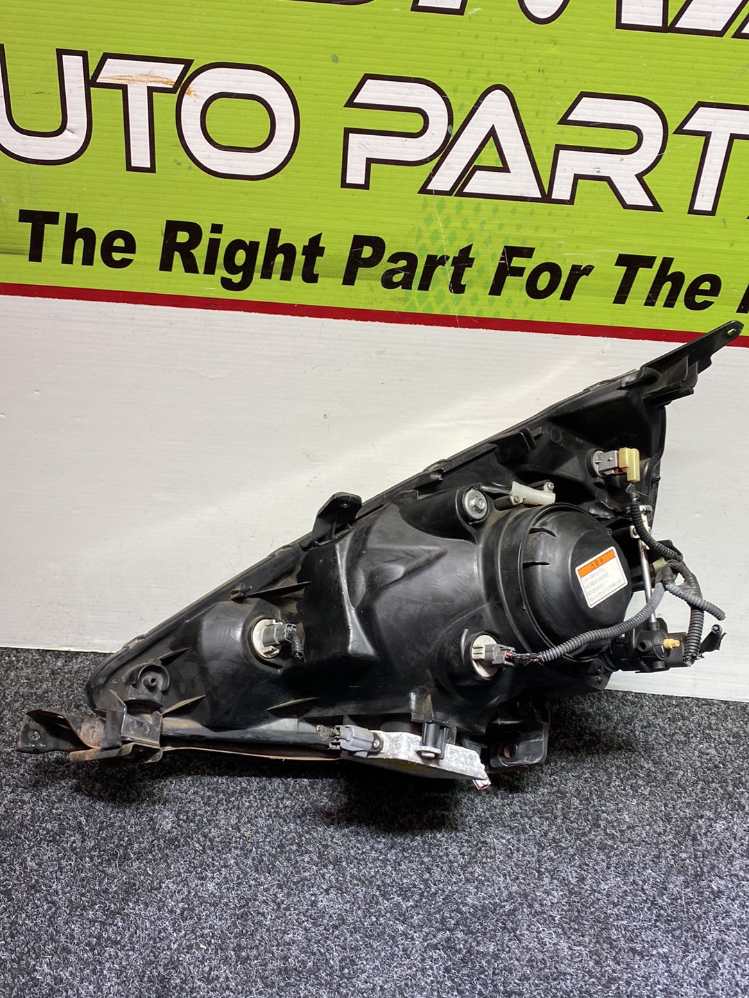 2005 Honda Fit - Right Headlight HID PN: p4945