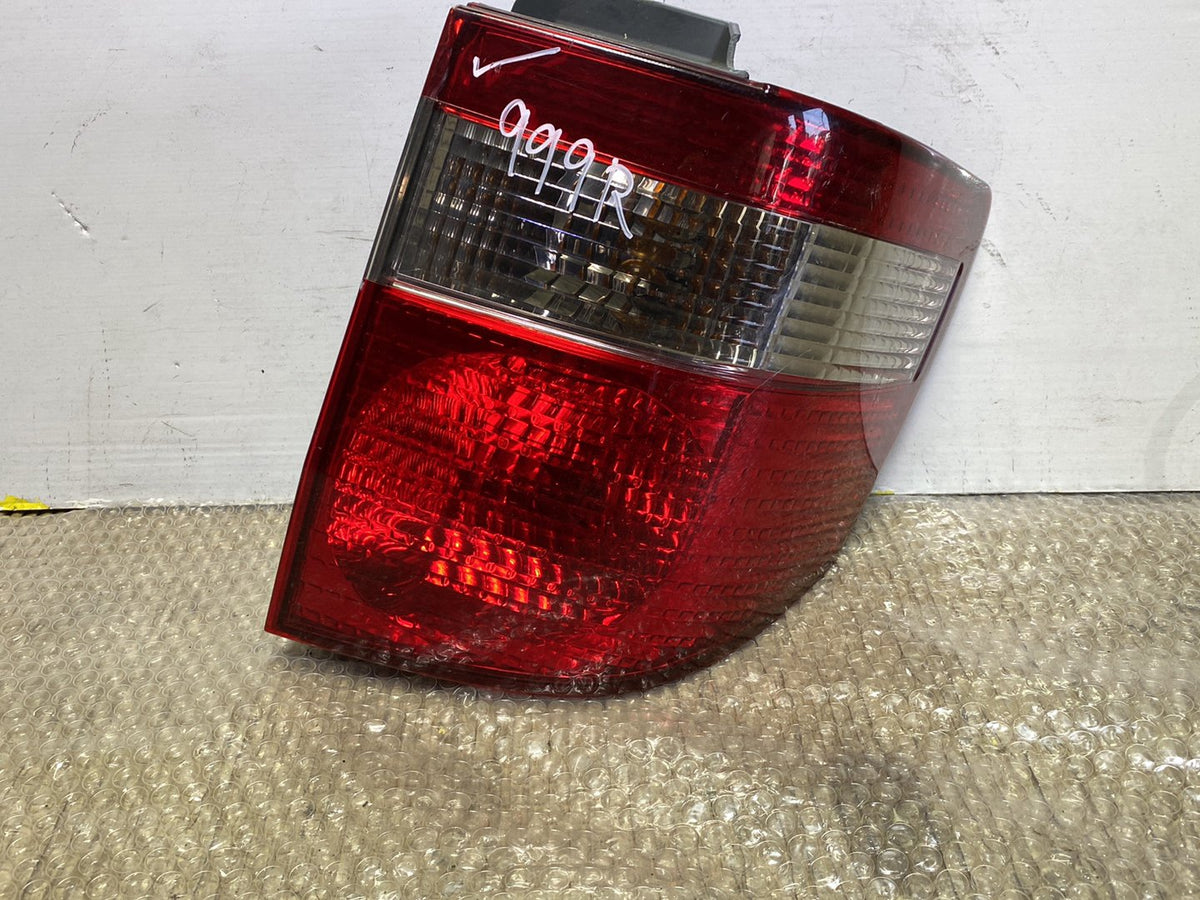2007 Toyota Alphard- Right Taillight PN: KOITO 58-5/ 8155158020