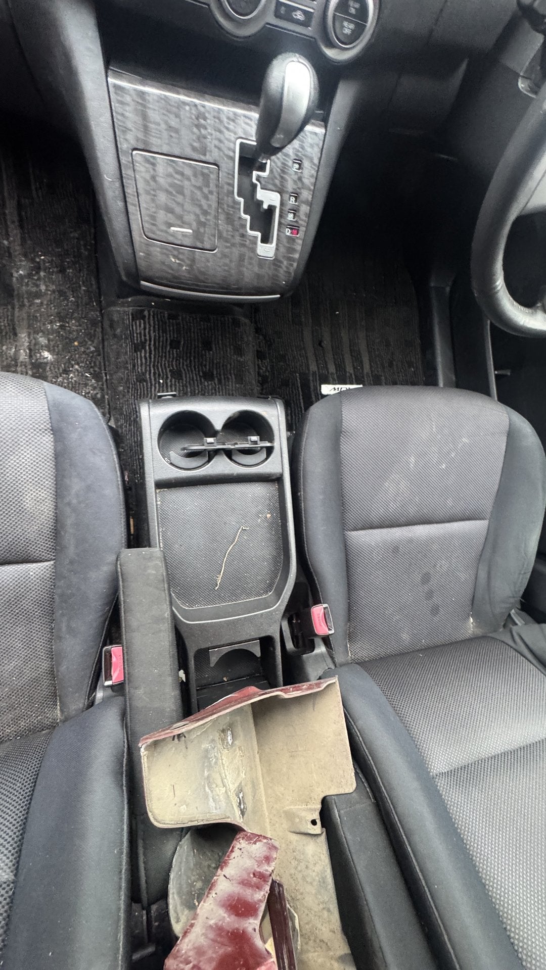 2006 Mazda MPV  Dismantling For Parts