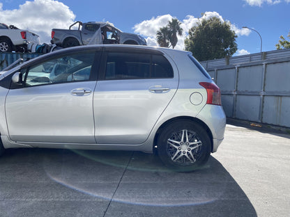 2007 Toyota Vitz SCP90