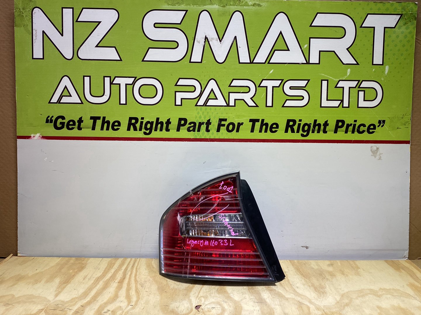 2004 Subaru Legacy BL5 - Left Taillight PN: Koito 220-20806