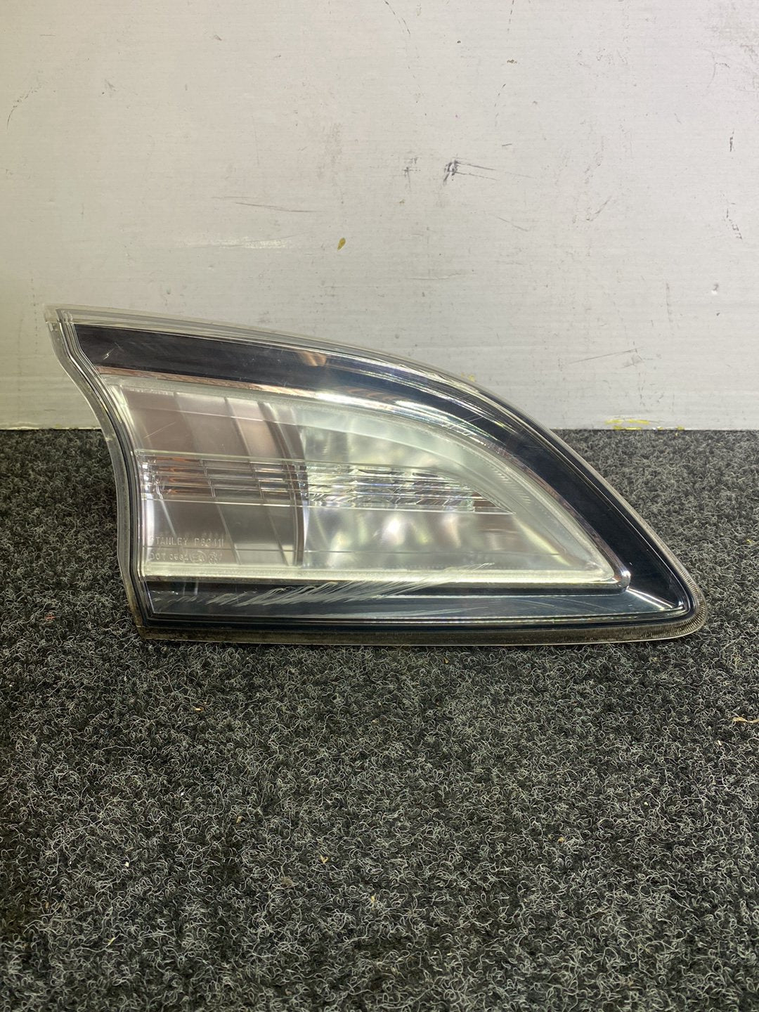 2011 Mazda Axela - Left Tailgate Light