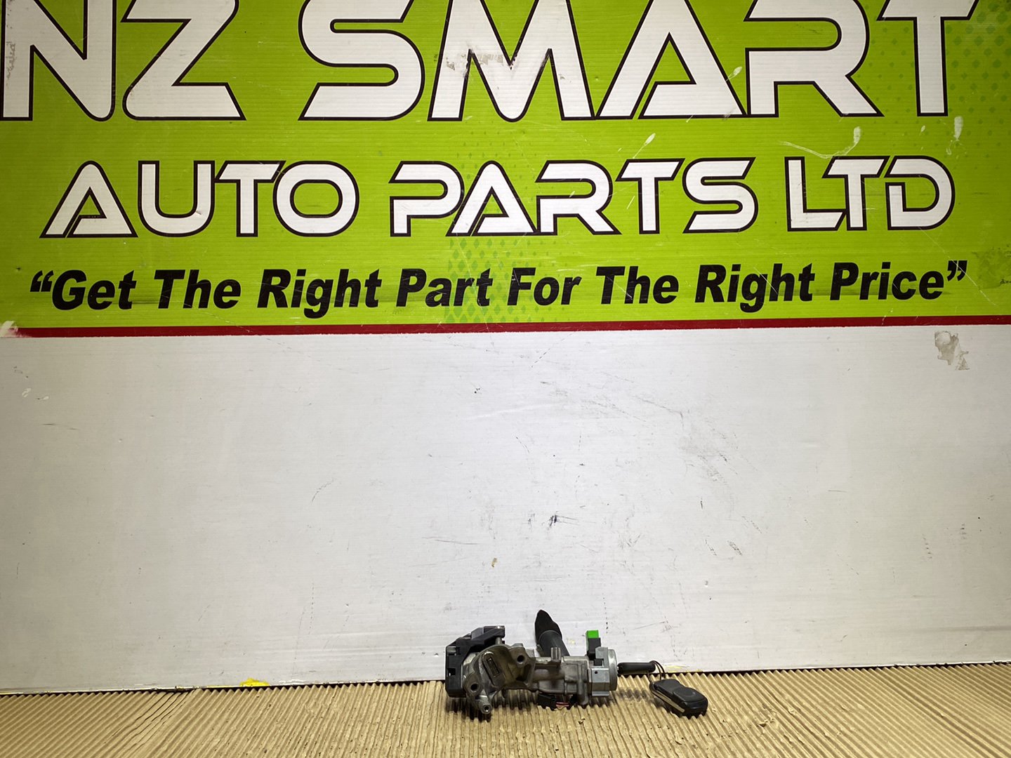2008 Nissan Dualis KJ10- Ignition Barrel PN: see photos