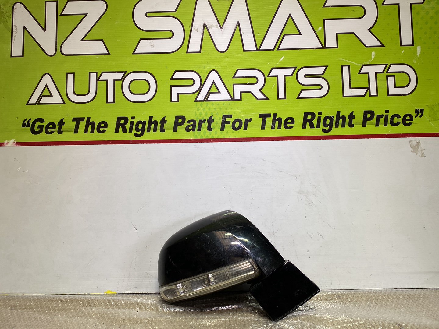 2009 Holden Captiva- Left Door Mirror PN: 8 wires