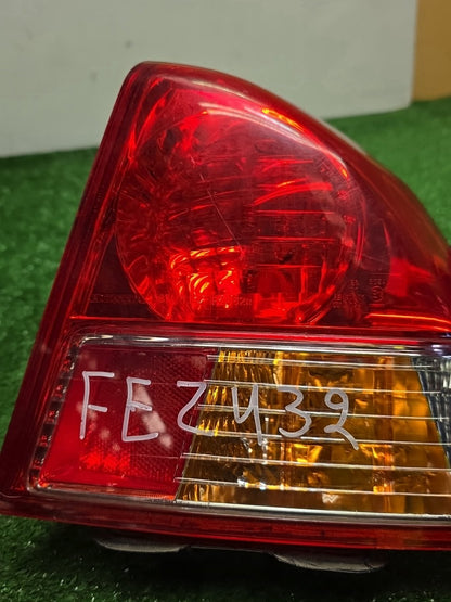 2004 Honda Civic - Right Taillight PN: P2662