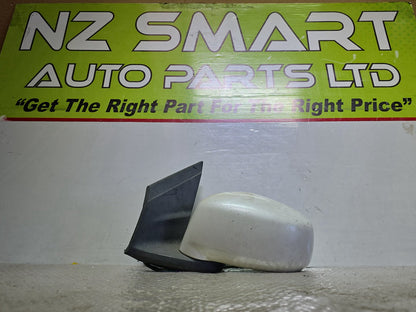 2008 Nissan Wingroad- Left Door Mirror PN: 5 wires