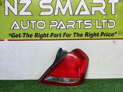 2006 Nissan Maxima - Right Taillight PN: ICHIKOH 4969