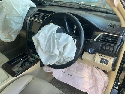 2015 Toyota Camry Hybrid XLE AVV50 Dismantling For Parts