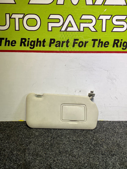 2010 Mazda Premacy - Right Sun Visor