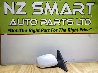 1998 Toyota Caldina ST215 - Right Door Mirror PN: 7 wires