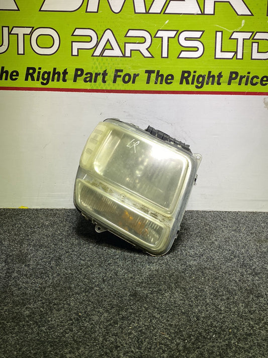 2007 Dodge Nitro - Right Headlight