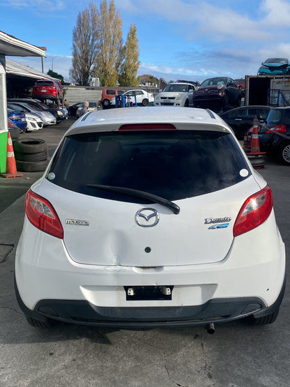 2011 Mazda Demio DEJFS  Dismantling For Parts