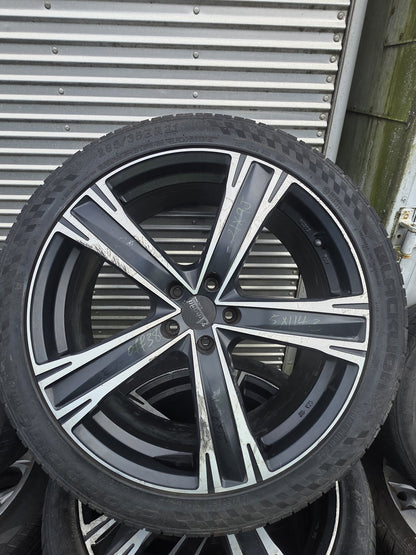 Mag Wheel Set PN: Stud Pattern 5x114.3/ Wheel Size 21x9JJ/ Offset 38