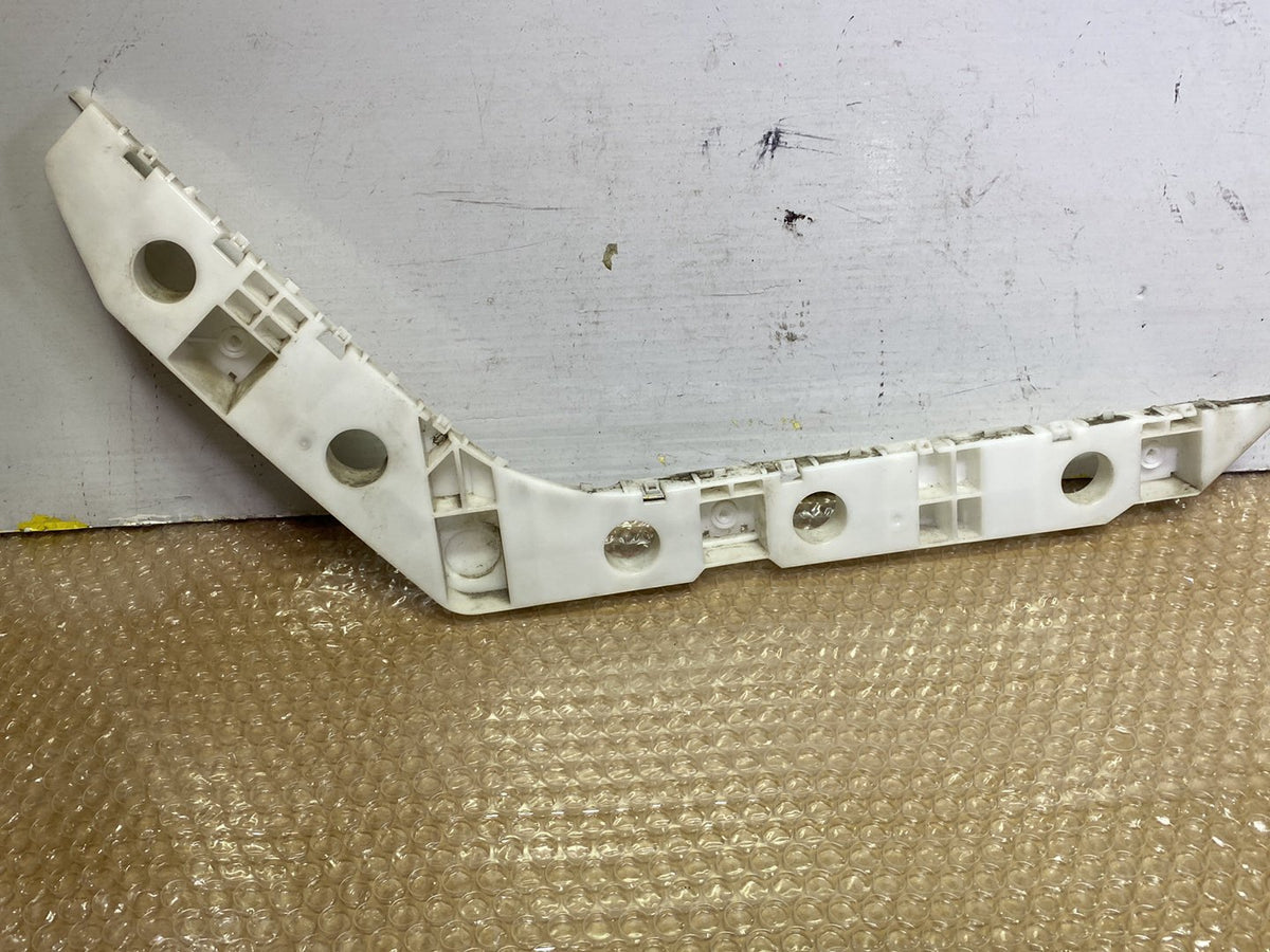 2011 Nissan Fuga- Right Rear Bumper Retainer PN: 852201MA0A