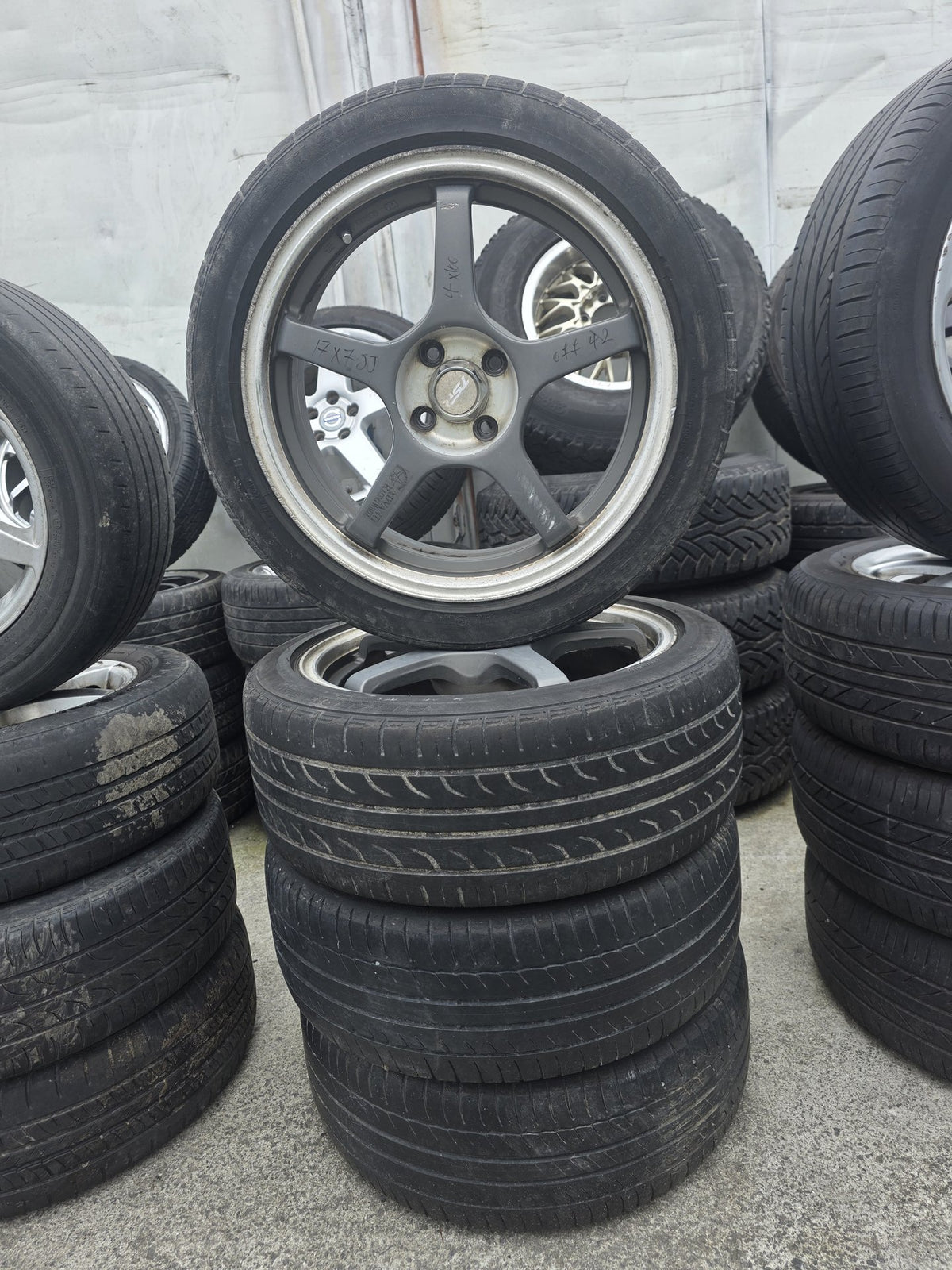 Mag Wheel Set 4x100 Stud Pattern/ Wheel Size: 17x7 JJ/ Offset: 42
